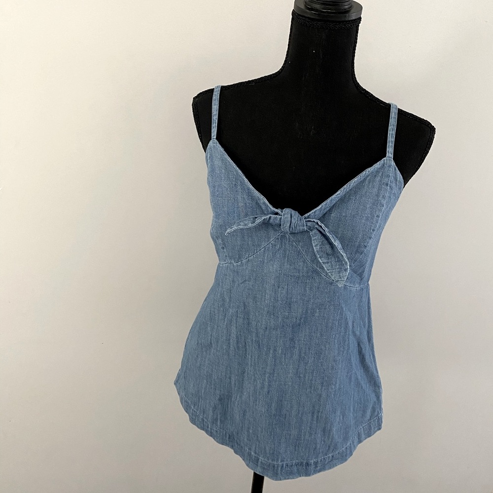 Chambray knotted-top tank
